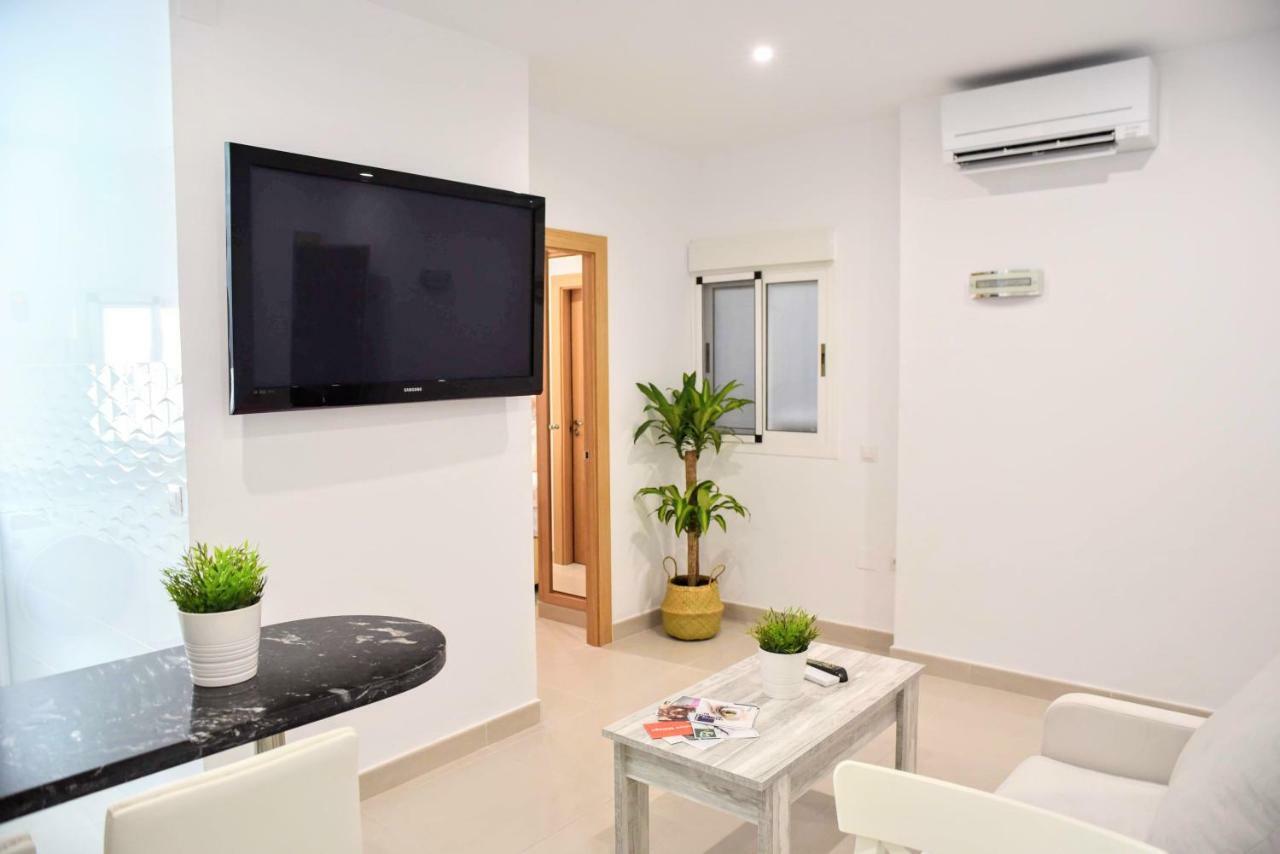 Cozy Apartment City Center Malaga Exterior photo